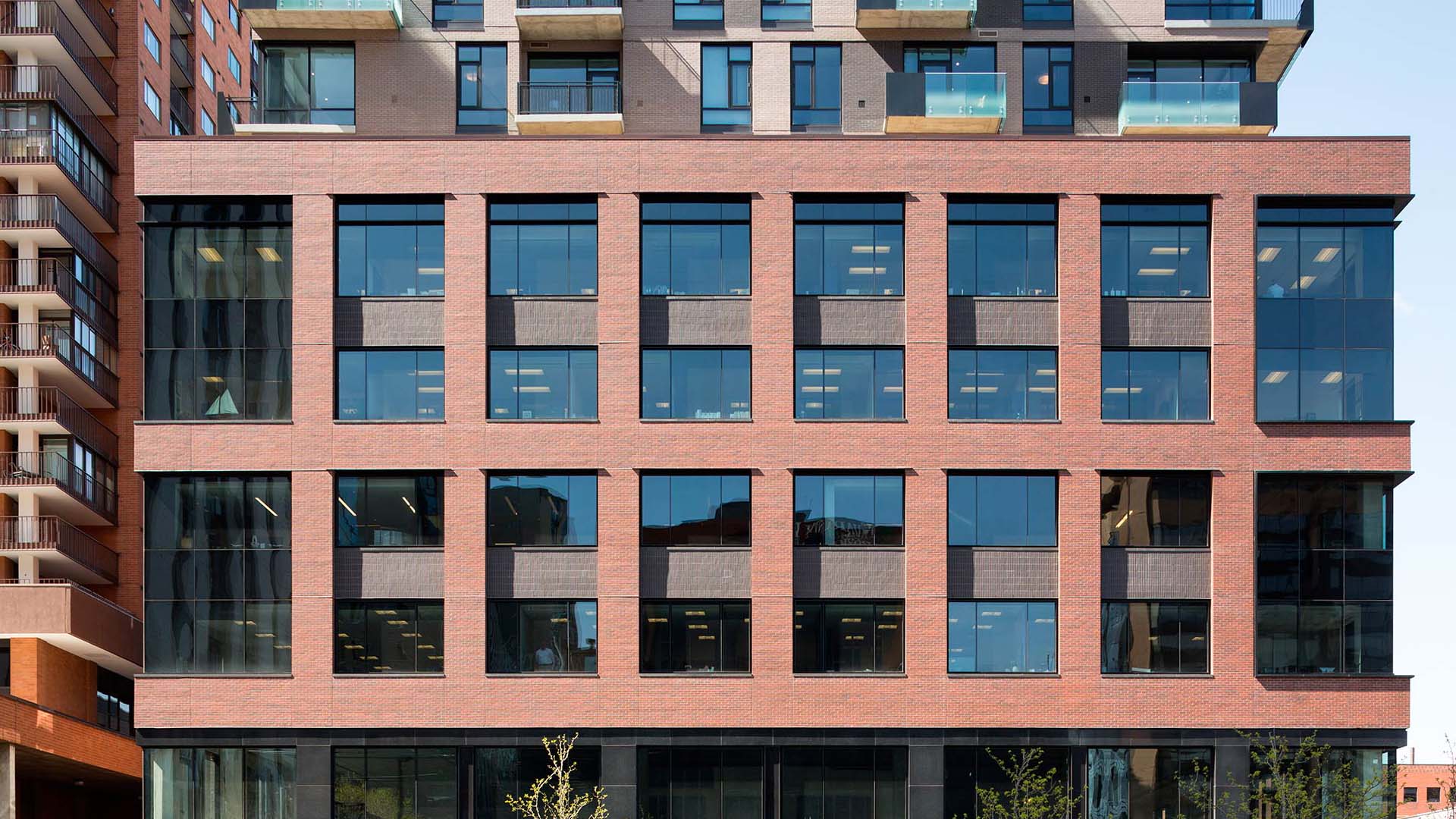 Horizon-Glass-16M-curtain-wall-windows-glazing