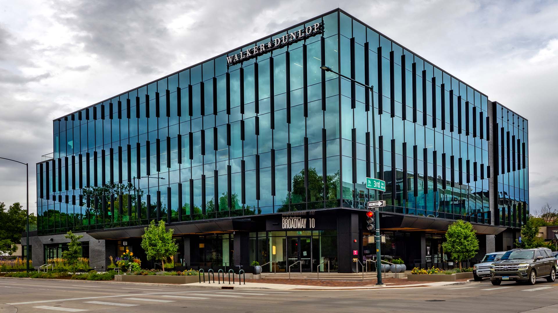 Horizon-Glass-300-University-curtain-wall