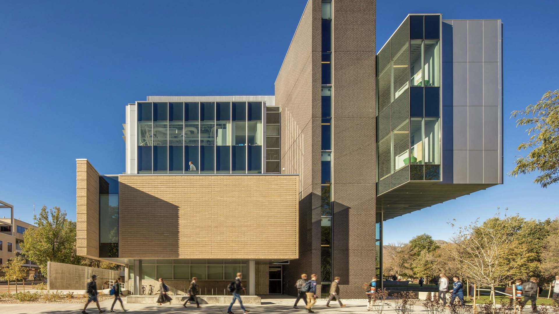 Horizon-Glass-Colorado-School-of-Mines-CoorsTek-Center-for-Applied-Science-and-Engineering-windows