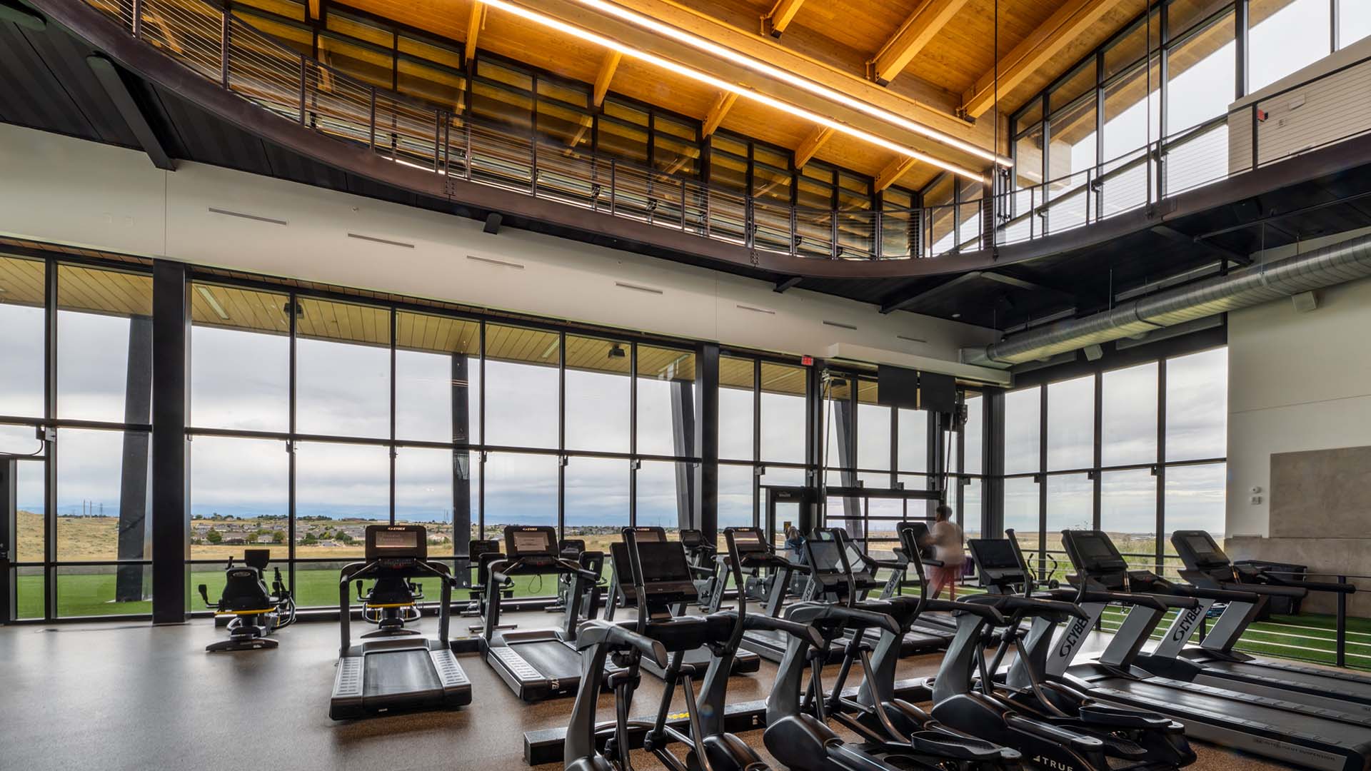 Horizon-Glass-Southeast-Aurora-Recreation-Center-and-Fieldhouse-curtain-wall-looking-out