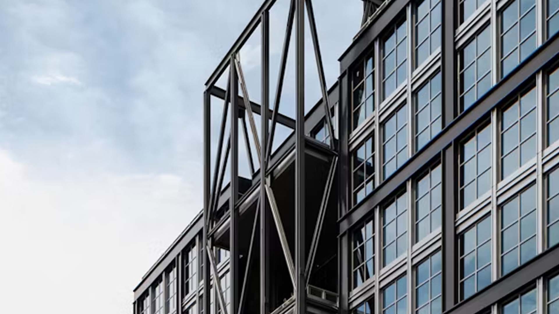Horizon-Glass-Steel-House-31st-Brighton-Blvd-structural-glass